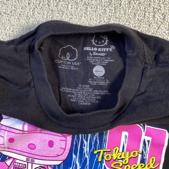 Hello Kitty Tokyo Speed Racing Car Graphic Print Black T-Shirt - Picture 4 of 5